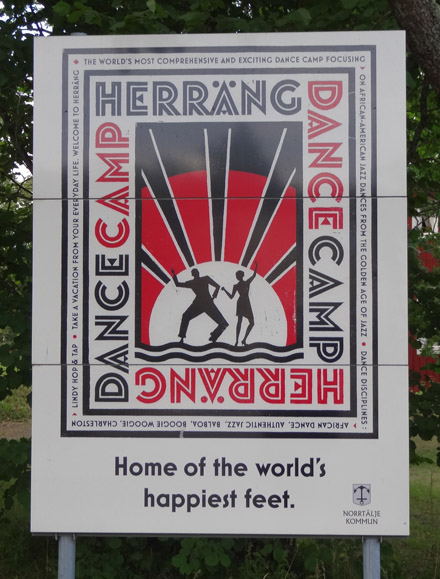 The HDC sign.